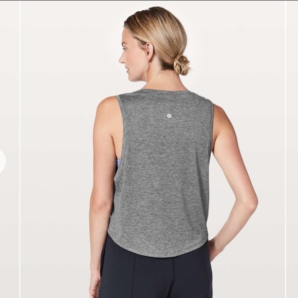 Lululemon Knot Gonna Fly Tank - Picture 2 of 8